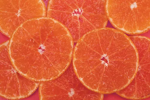 Klarif minari leaf series is formulated with citrusy valencia orange rind and botanical extracts that cleanses and invigorates hair and skin.